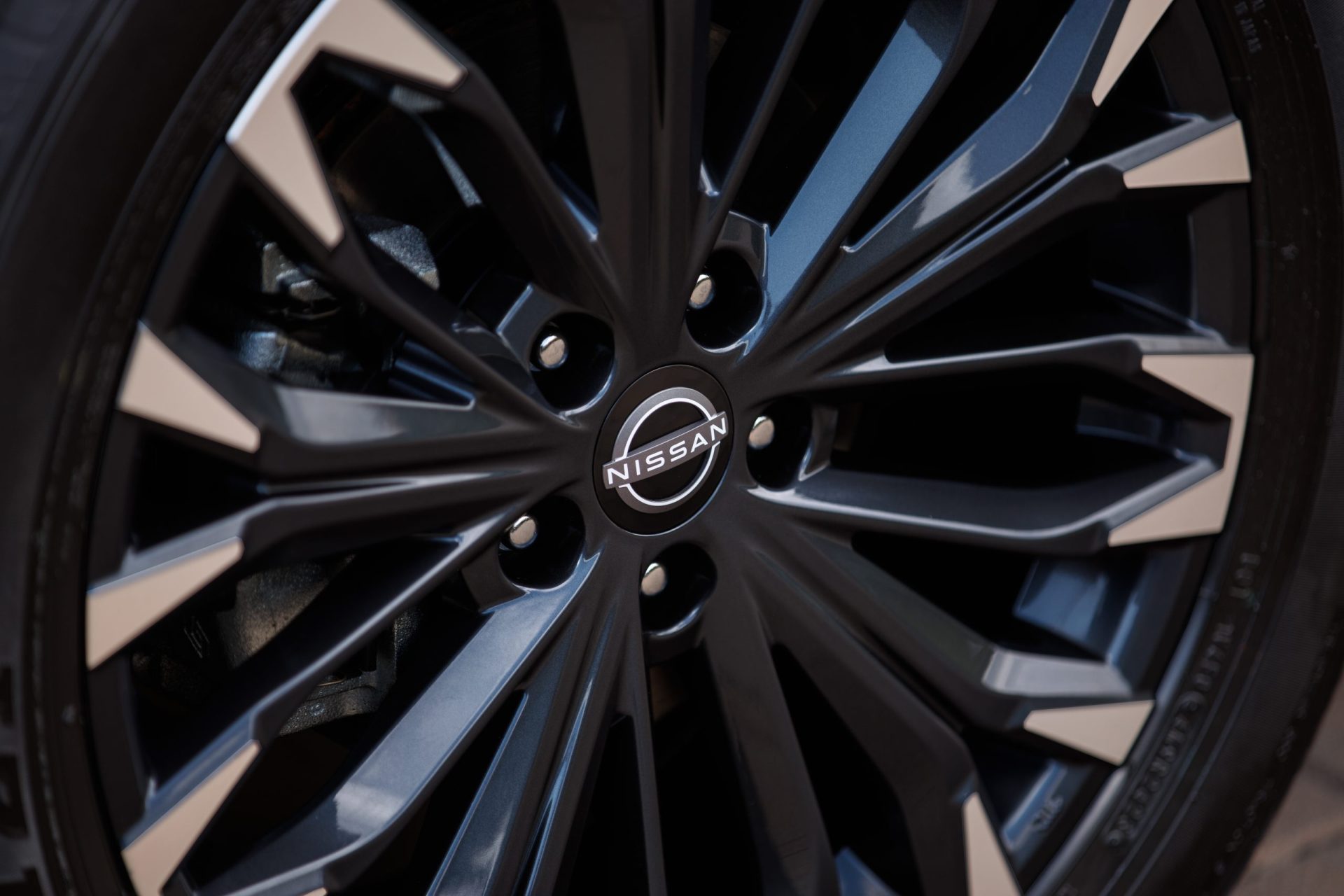 Nissan Trois-Rivieres - Rogue 2025 - détail de la jante