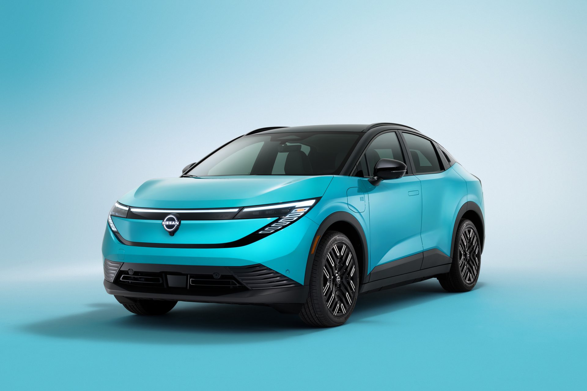 250308 All new Nissan LEAF Studio Pictures