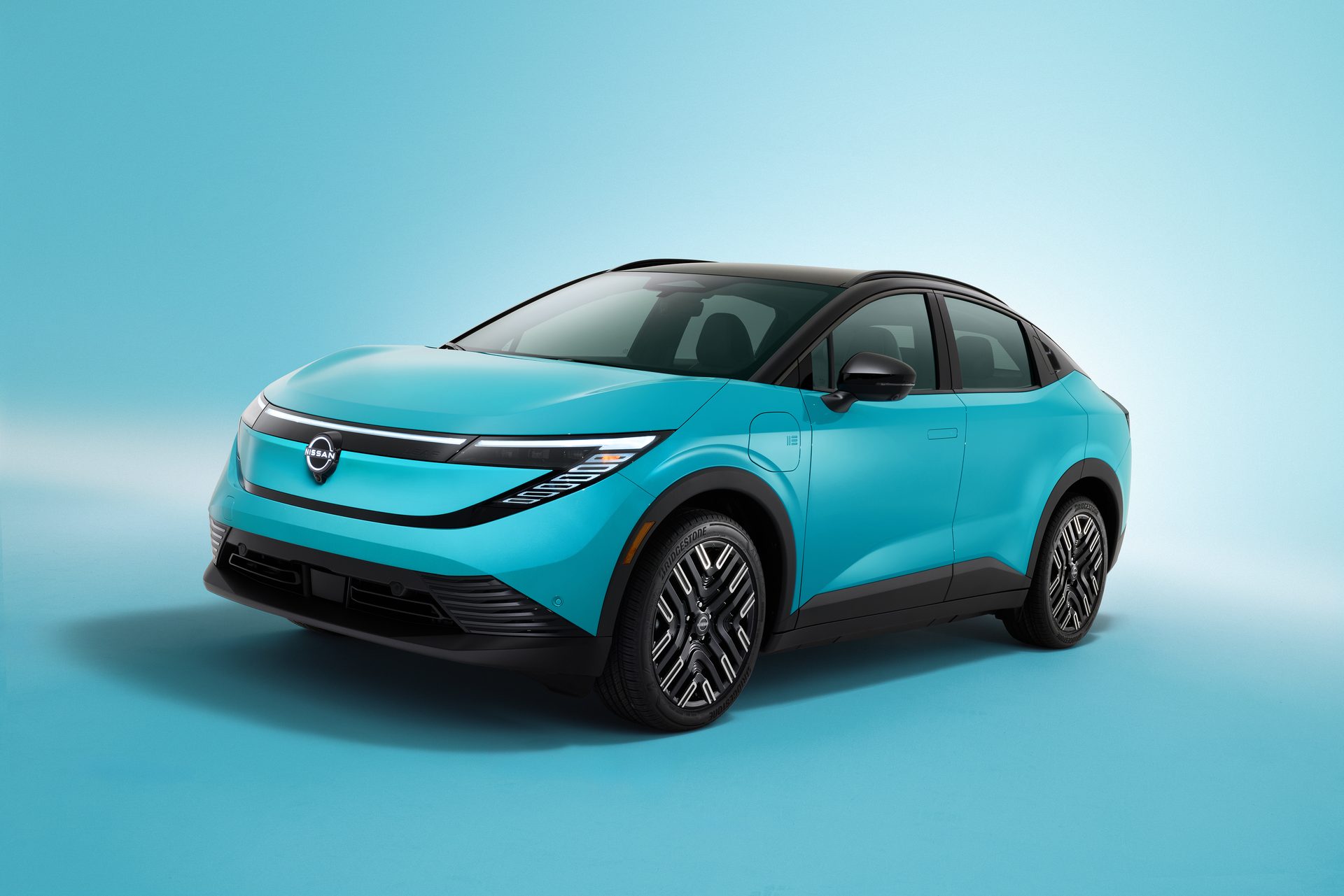 250308 All new Nissan LEAF Studio Pictures